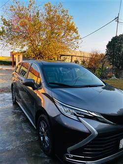 تويوتا سيينا